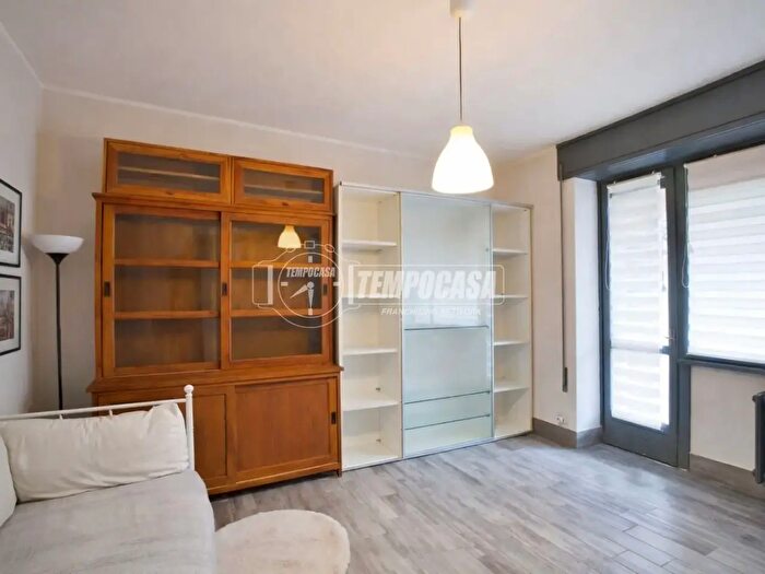 Appartamento trilocale in vendita in Novara