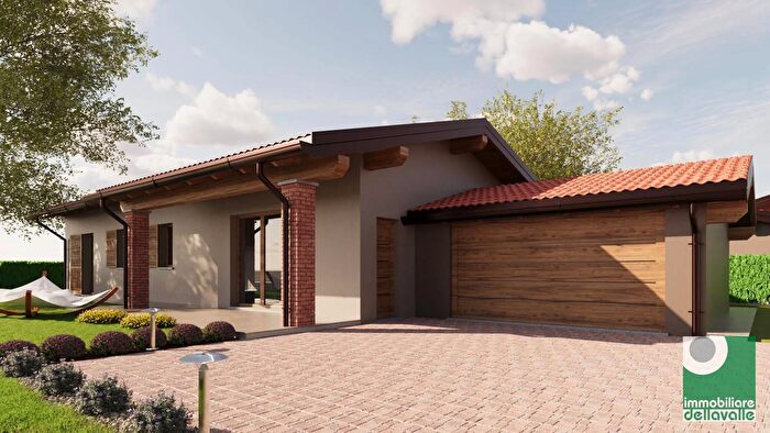 Casa quadrilocale in vendita in Via Gramsci, Oleggio