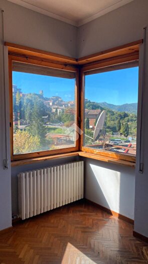 Appartamento con 5 locali in vendita in Via San Francesco dAssisi, Olevano Romano