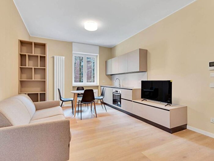 Appartamento bilocale in affitto in Via Angelo Carlo Fumagalli, Navigli Darsena, Milano