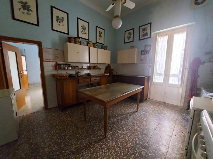 Appartamento con 5 locali in vendita in Via Diego Peluso Tre Carrare Taranto Taranto, Taranto