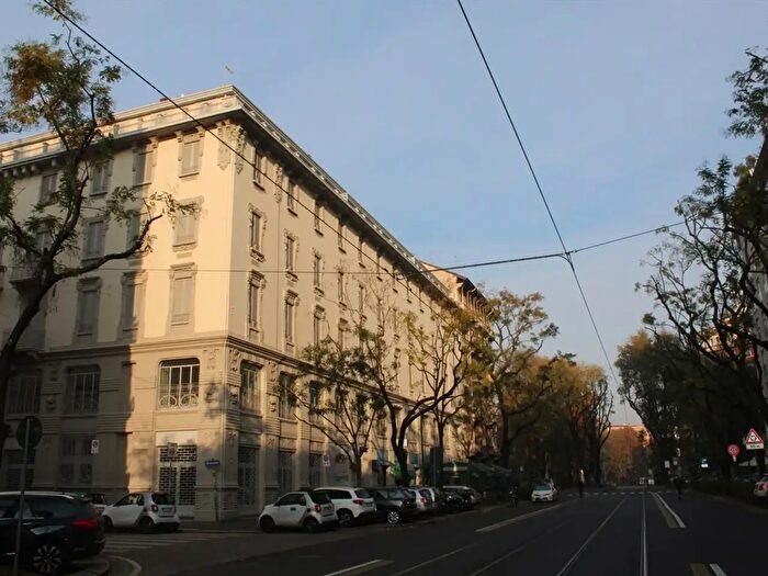 Appartamento bilocale in affitto in Via Solari, Milano