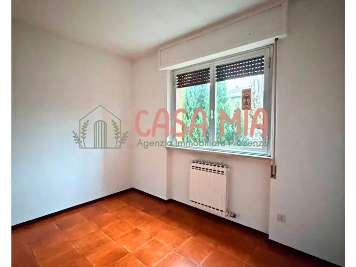 Appartamento quadrilocale in vendita in Via Alicata, Rottofreno