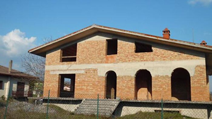 Casa con 5 locali in vendita in Via Querce Nuove, Lioni