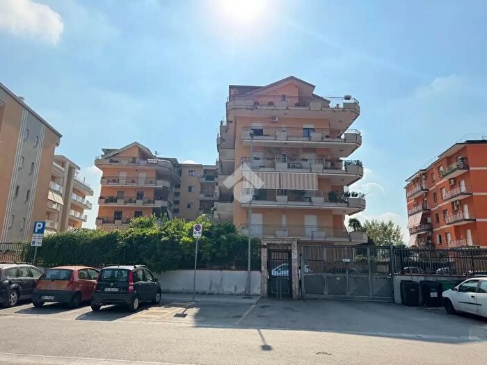 Appartamento trilocale in vendita in Piazza Mafalda di Savoia, Casalnuovo Di Napoli