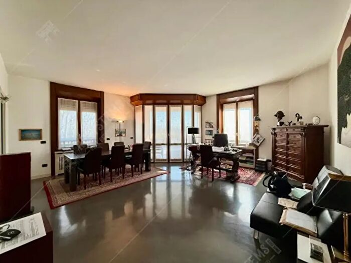 Appartamento trilocale in vendita in Via Federico Tesio, Milano