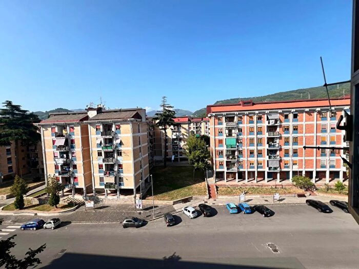 Appartamento quadrilocale in vendita in Salerno, Salerno
