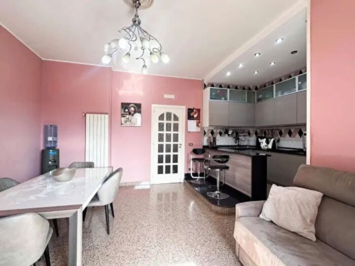 Appartamento trilocale in vendita in Via Saggese Afragola Na Italia, Afragola