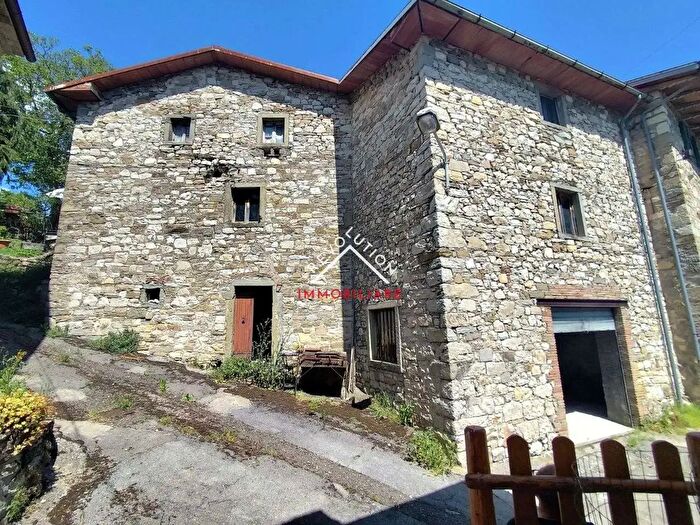 Casa quadrilocale in vendita in Via Mazzole, Caprese Michelangelo