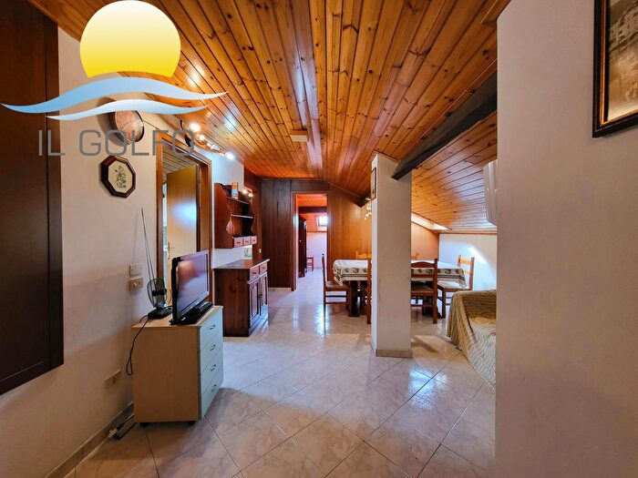 Appartamento trilocale in vendita in Piazza Magnolie, San Bartolomeo Al Mare