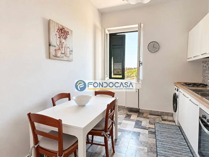 Appartamento quadrilocale in vendita in Via Poggioletto, Massa