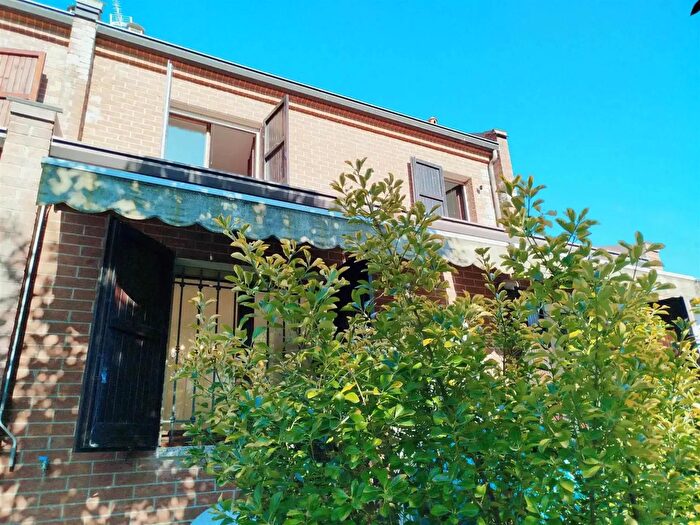 Casa con 6 locali in vendita in Via Campo di Pozzo, San Felice Sul Panaro