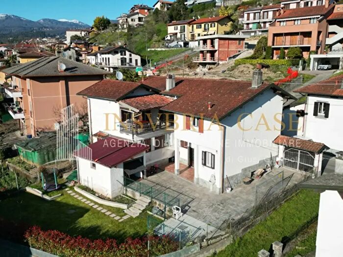 Casa monolocale in vendita in Luino
