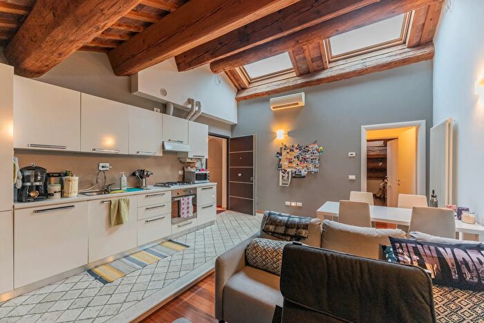 Appartamento bilocale in vendita in Via Terranuova, Ferrara