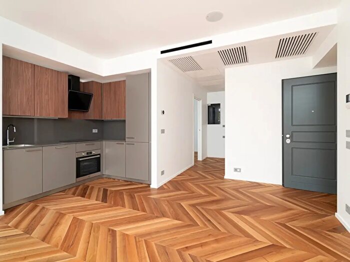 Appartamento bilocale in vendita in Via Liri, Genova