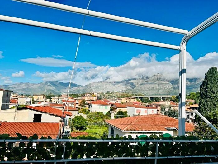 Appartamento trilocale in vendita in Minturno