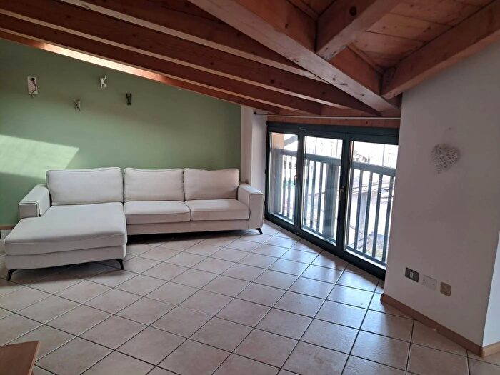 Appartamento quadrilocale in vendita in Via Pasquali Calliano, Calliano