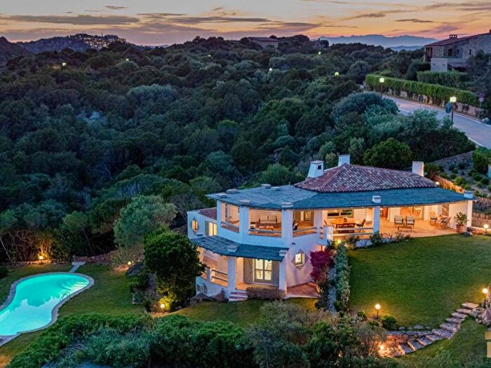 Casa con 5 locali in affitto in Via Brigantino, Porto Cervo, Arzachena