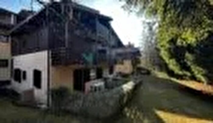 Appartamento bilocale in vendita in Castione Della Presolana