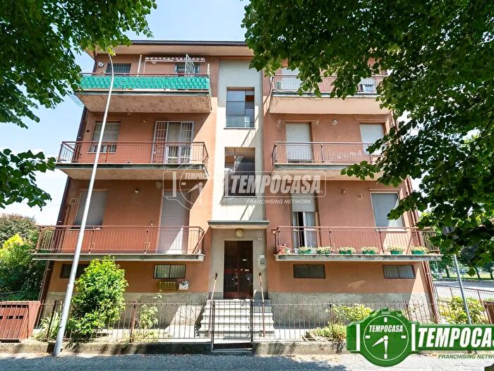 Appartamento trilocale in vendita in Via Gabriele d'Annunzio, Pandino
