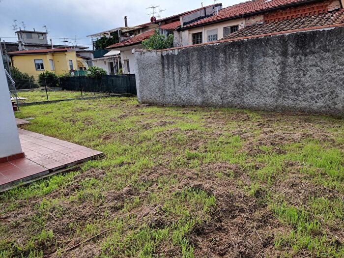 Casa con 6 locali in vendita in Massarosa