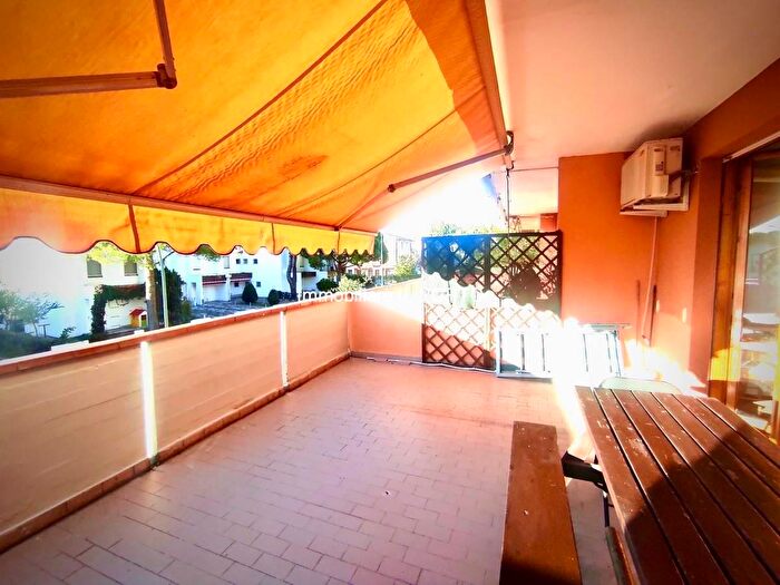 Appartamento trilocale in vendita in Comacchio