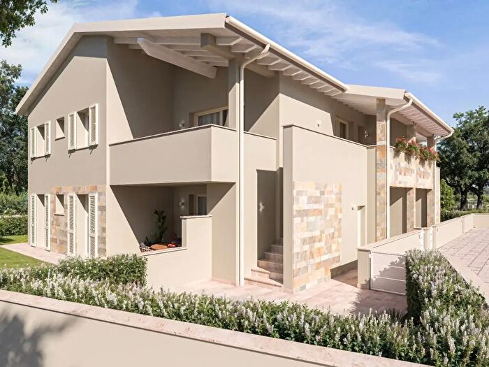 Appartamento con 5 locali in vendita in a Piero Calamandrei, Pontedera