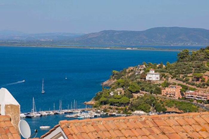 Appartamento con 6 locali in vendita in Via dellAppetito, Monte Argentario