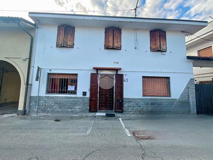 Appartamento quadrilocale in vendita in Via Cottin, Leini