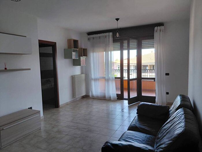 Appartamento trilocale in affitto in Centro, Binago