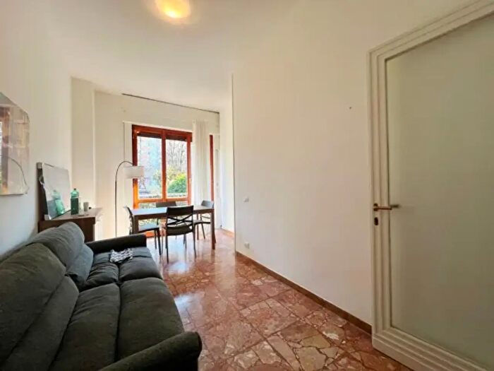 Appartamento quadrilocale in affitto in Via Pergine, Milano