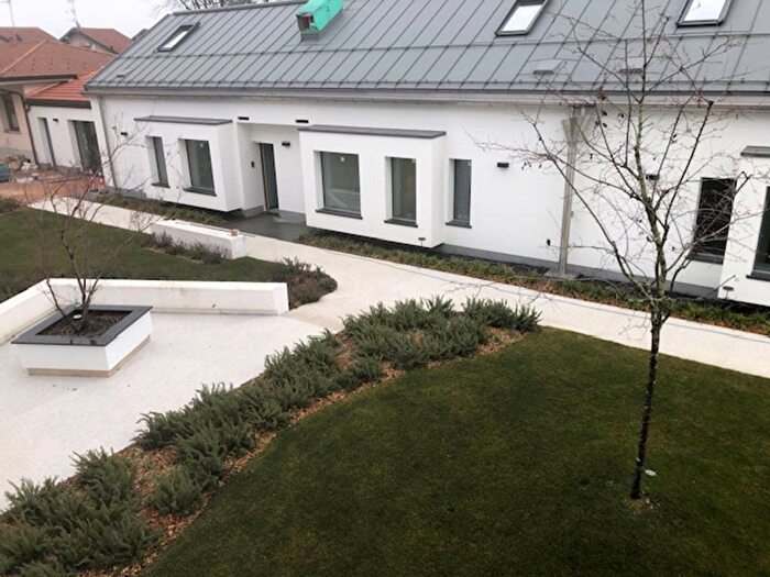 Appartamento bilocale in affitto in Via Vittorio Veneto, Albizzate