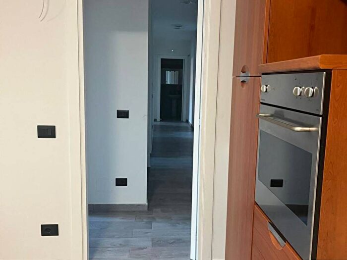 Appartamento trilocale in affitto in Via Agostino Stellato, San Prisco