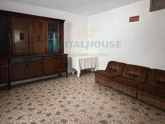 Appartamento quadrilocale in vendita in Via Trieste, Palma Campania