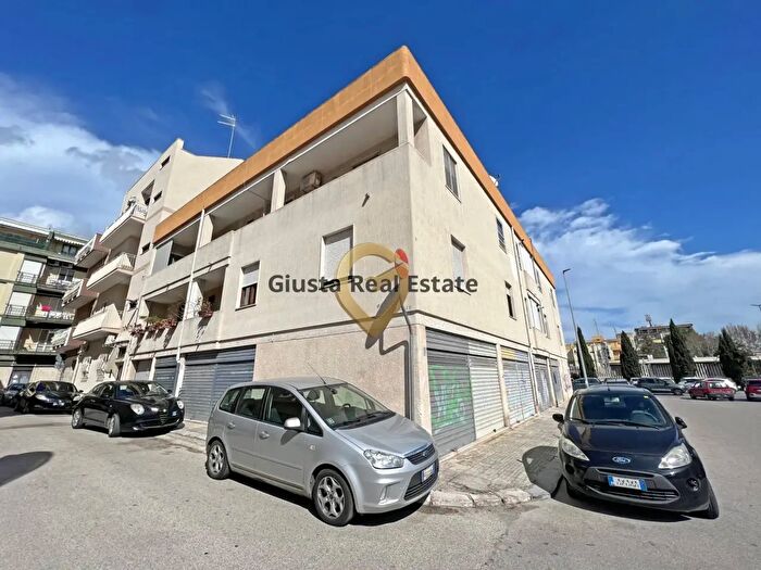 Appartamento trilocale in vendita in Via Tor Pisana, Brindisi