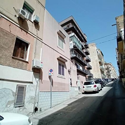 Casa con 6 locali in vendita in Via Mori, Sciacca