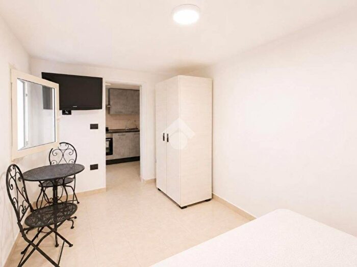 Appartamento trilocale in affitto in Via Corsica, Leuca, Lecce