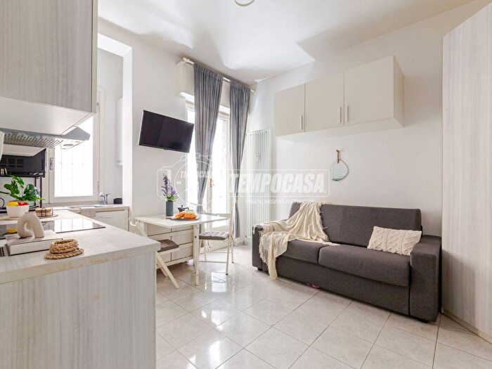 Appartamento monolocale in affitto in Via Giancarlo Sismondi, Argonne Corsica, Milano