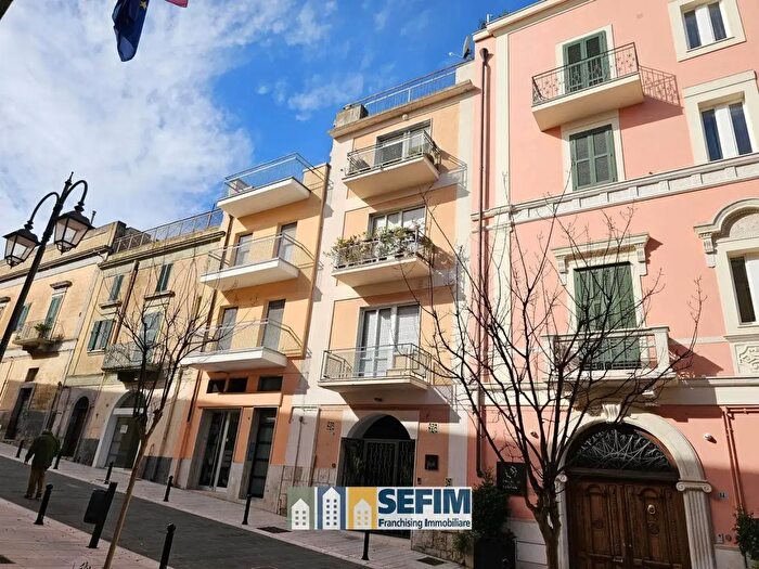 Appartamento trilocale in vendita in Piazza Ascanio Persio, Matera