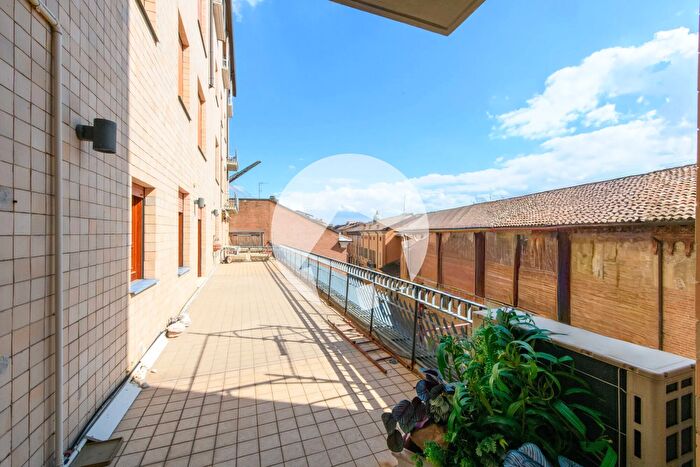 Appartamento con 6 locali in vendita in Via Sessi, Reggio Emilia