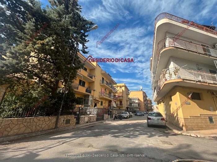 Appartamento con 5 locali in vendita in Via Serradifalco Bagheria Pa Italia, Bagheria