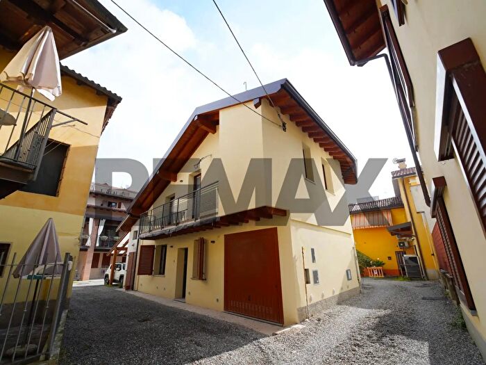 Appartamento trilocale in vendita in Via Rovaris, Verdello