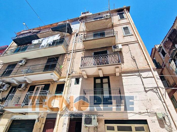 Appartamento bilocale in affitto in Via Pietro Novelli, Centro, Monreale