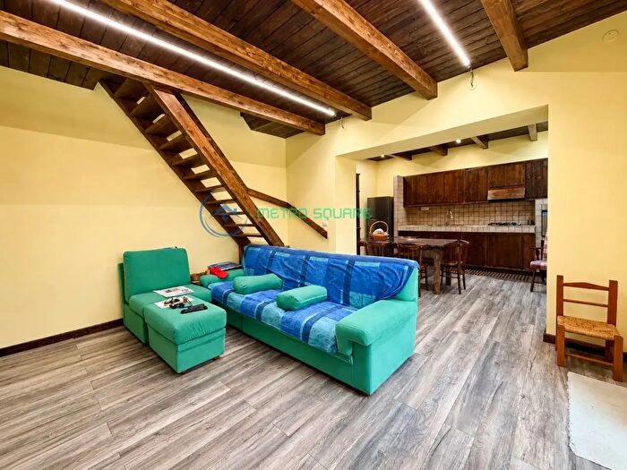 Casa con 7 locali in vendita in Via Monreale, San Gavino Monreale