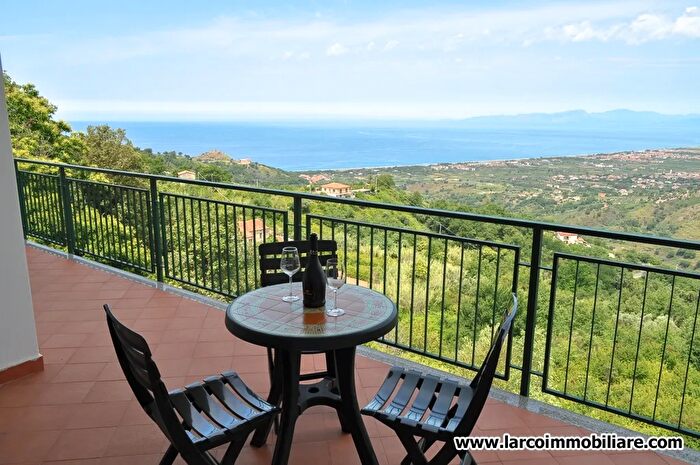 Appartamento quadrilocale in vendita in Contrada Arieste Maierà Cosenza, Maiera