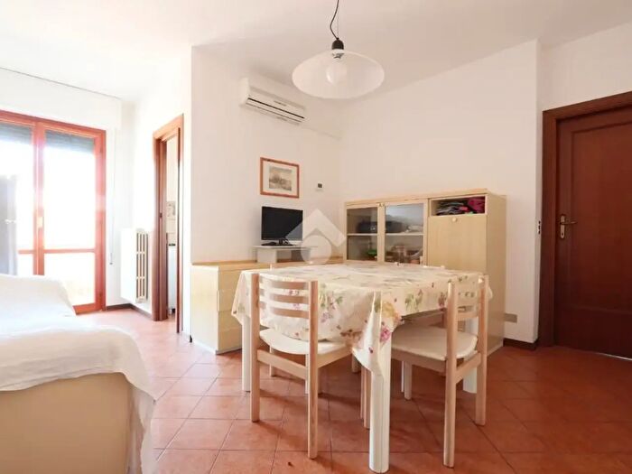 Appartamento trilocale in vendita in Via Venezia, Alba Adriatica