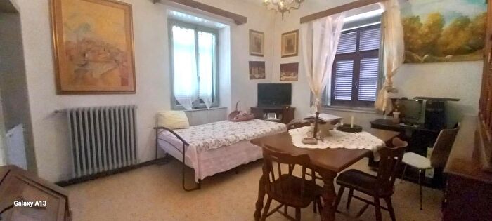 Appartamento con 5 locali in vendita in a Ciro Menotti, Carrara