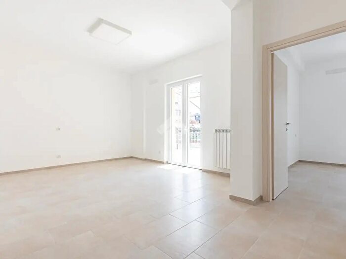 Appartamento trilocale in vendita in Via Clemente IX, Roma