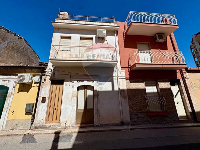 Casa trilocale in vendita in Via San Francesco, Palazzolo Acreide