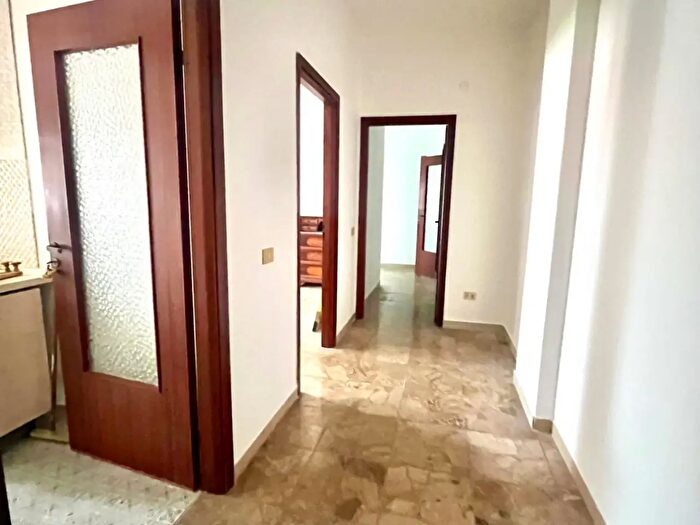 Appartamento trilocale in vendita in Enedetto Croce, Massa